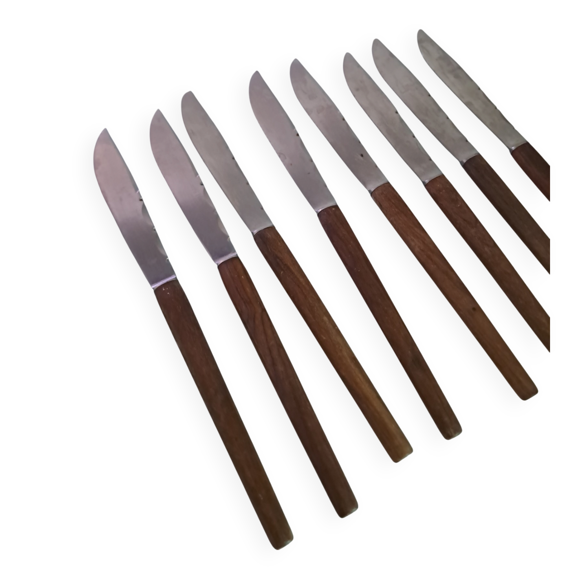 8 vintage knives