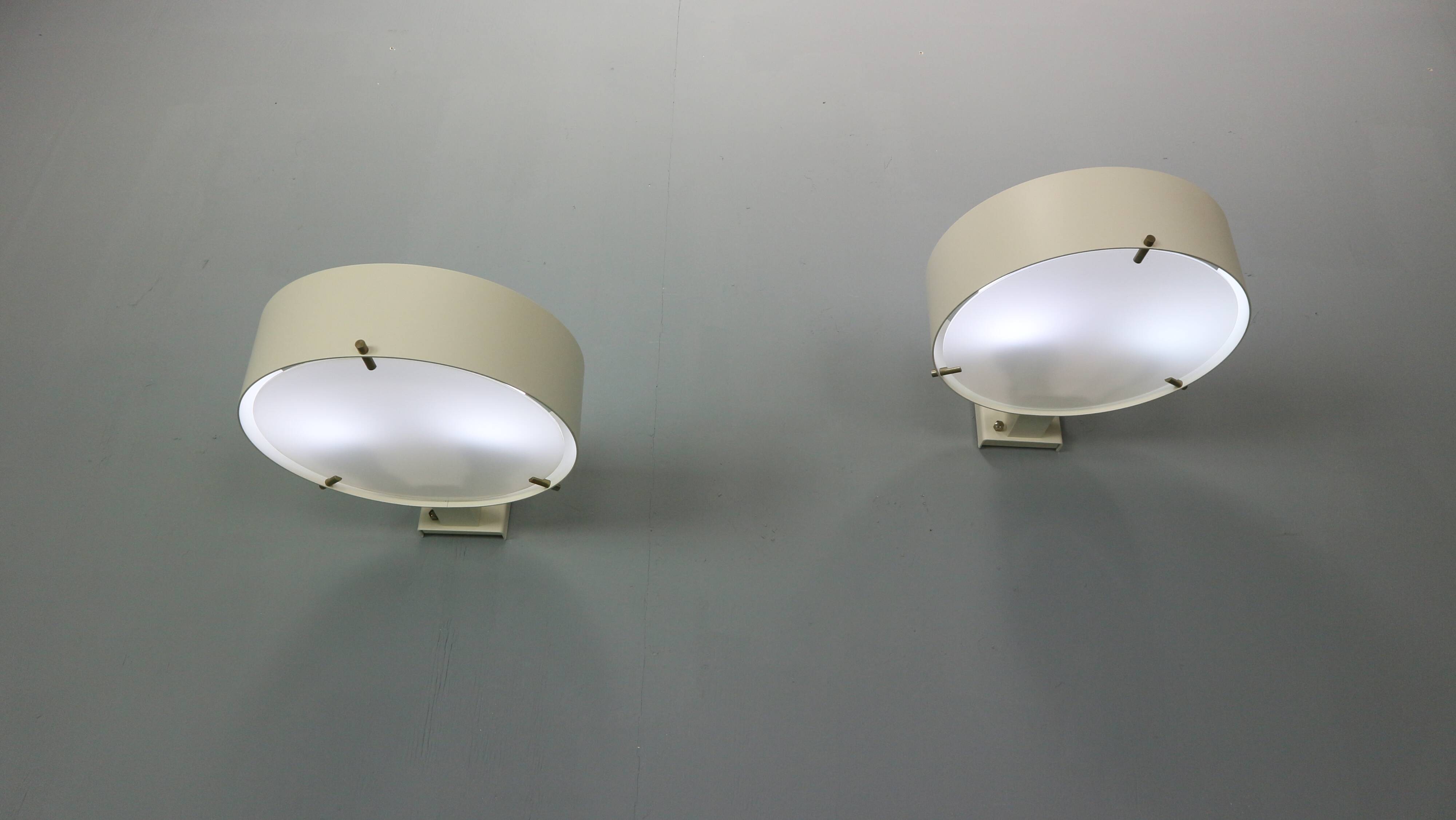Set of two wall lamps, model 288w by Bruno Gatta for Stilnovo 1959