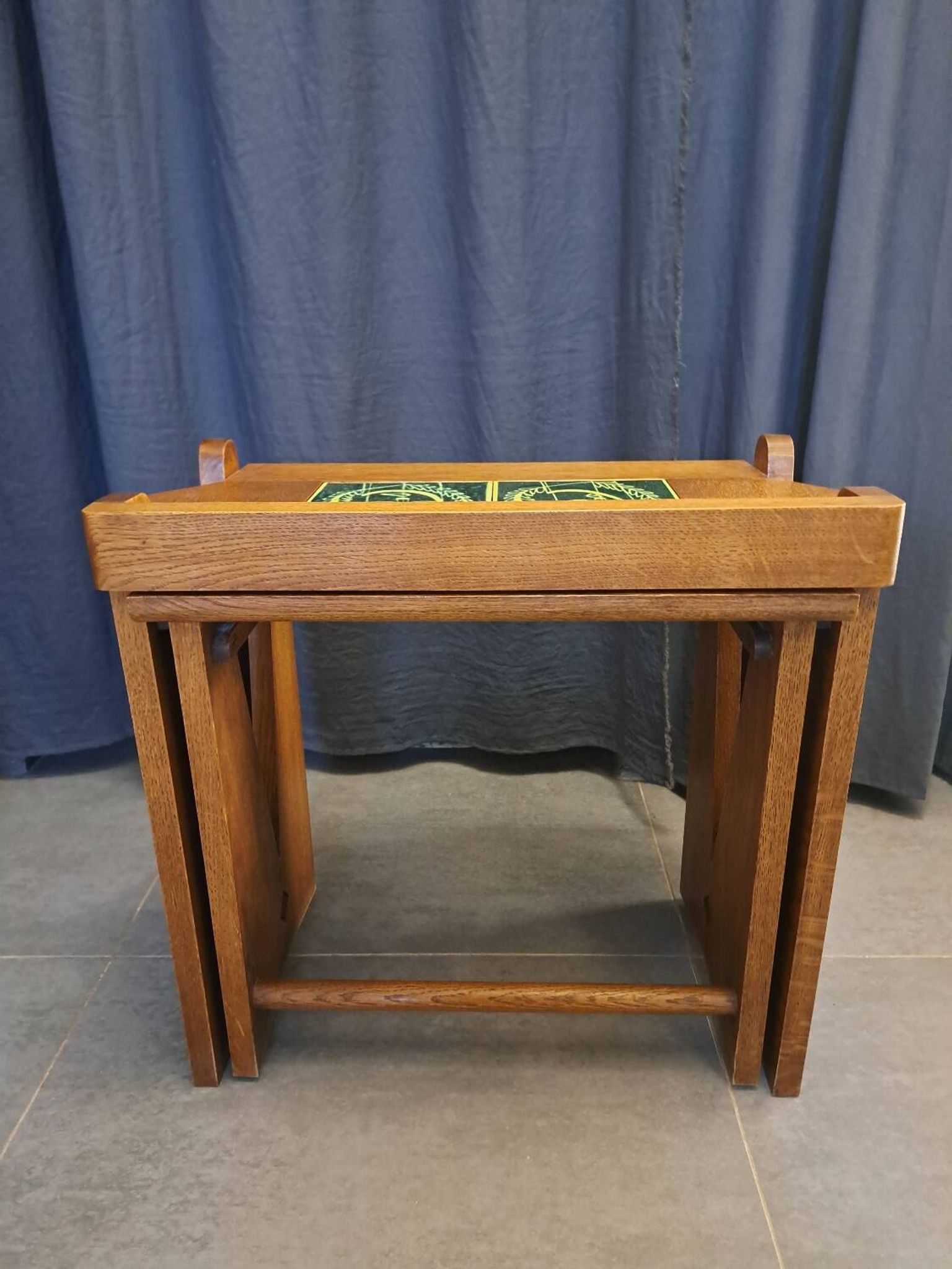 Tables gigognes Guillerme et Chambron