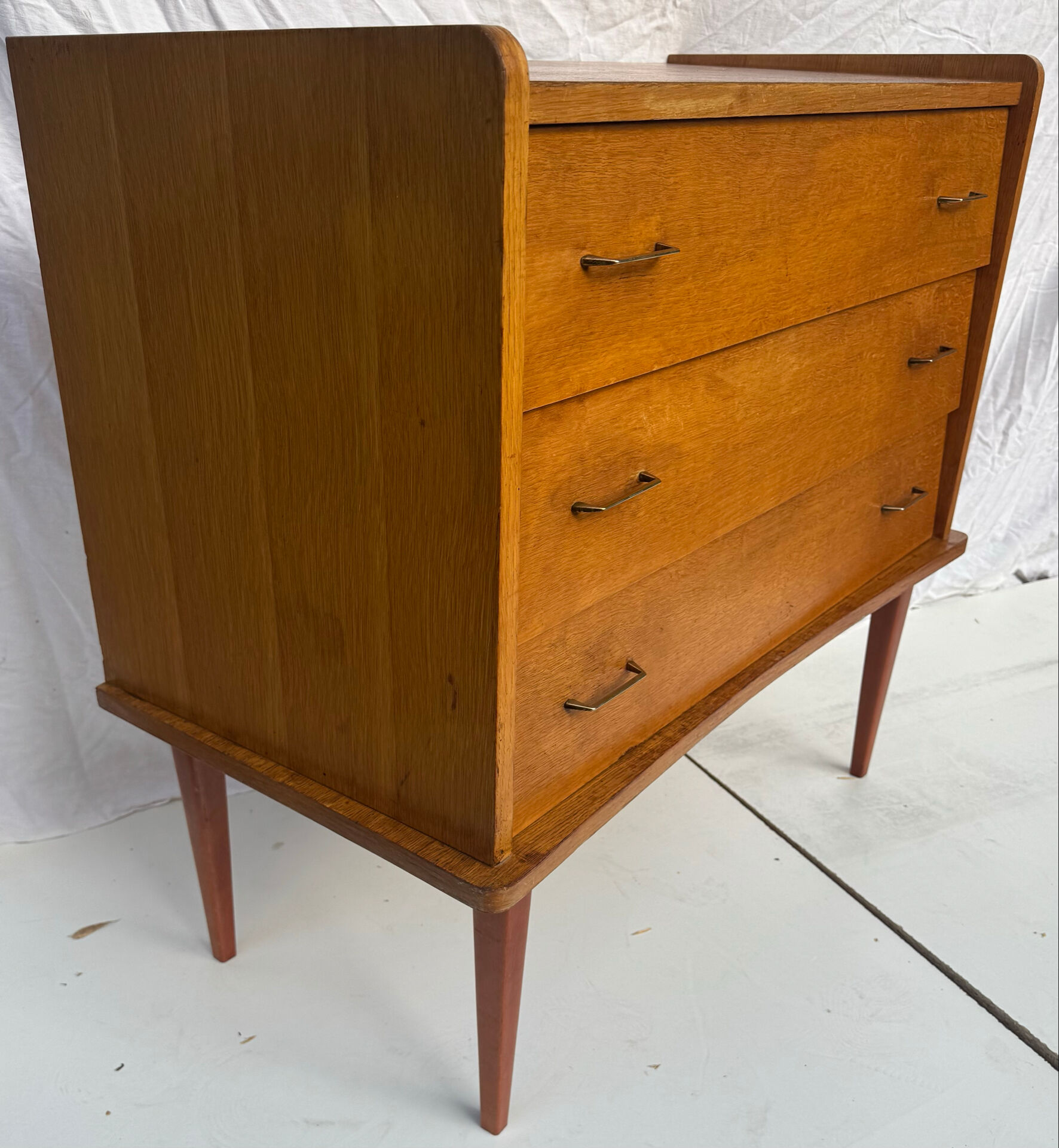 Commode vintage scandinave
