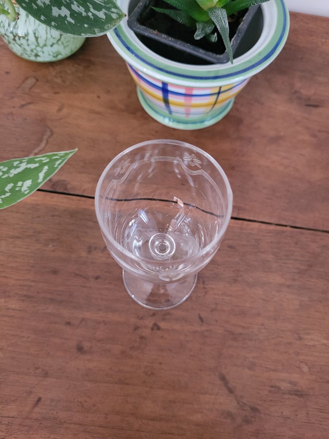 Small glass floral frieze