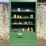 Ancien meuble d'atelier