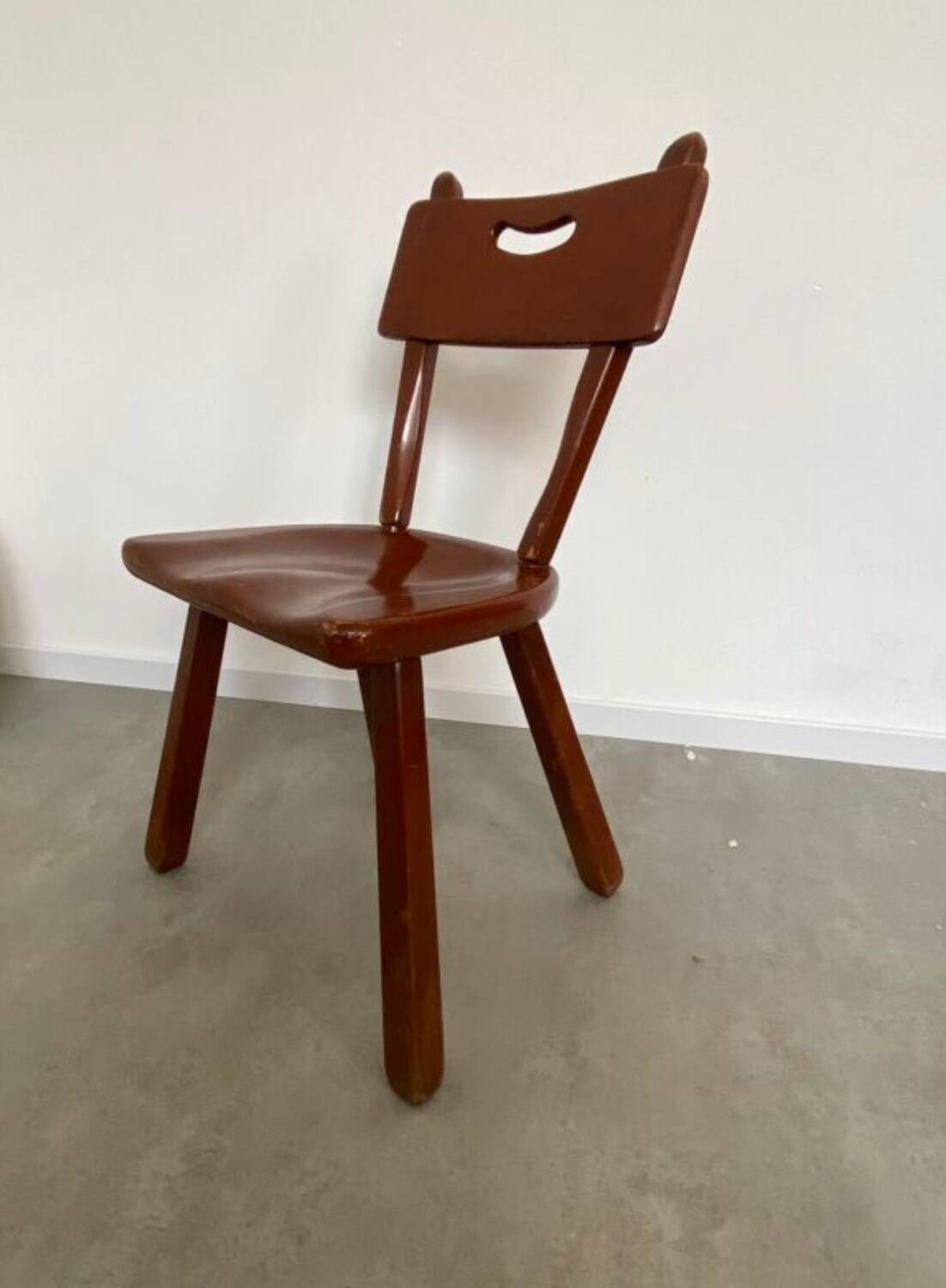 Set of 4 Imperial Loyalist brutalist wooden chairs, vintage 60s design