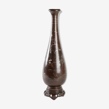 Vase vietnamien en bronze du 19ème siècle avec incrustation d'argent et de cuivre