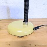 Articulated desk lamp