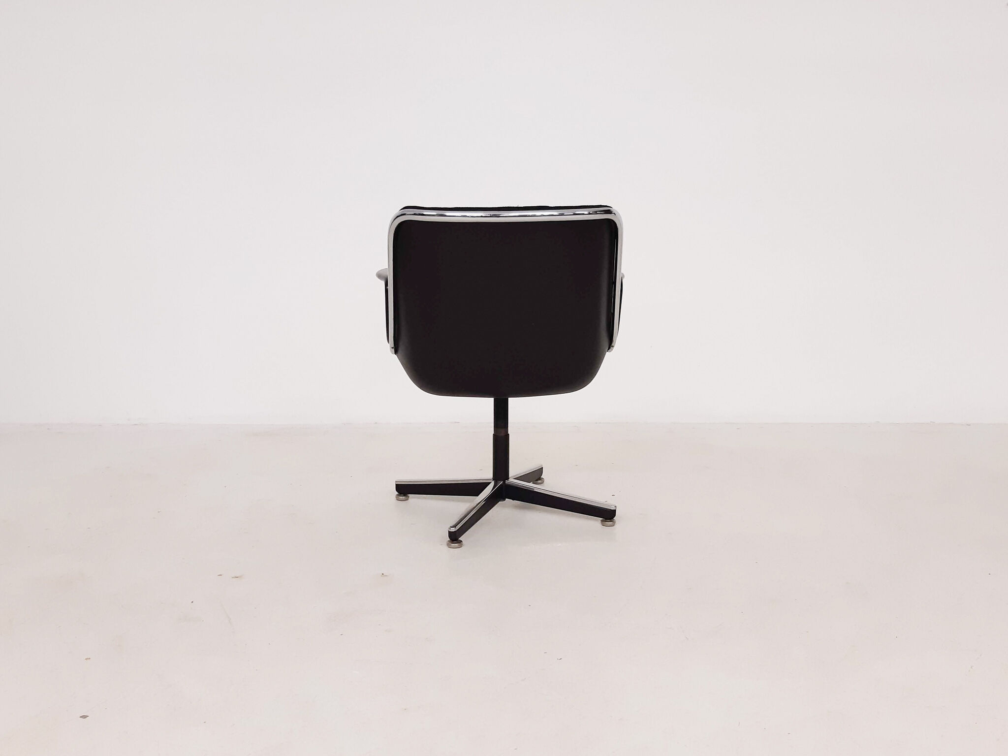 Charles Pollock for Knoll office chair, Germany 1963
