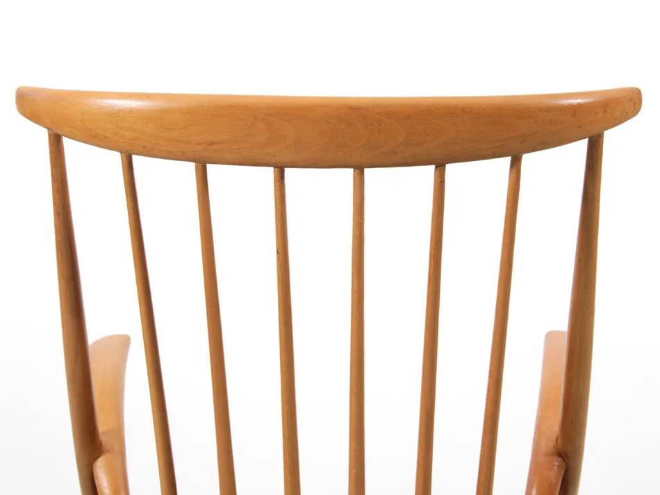 Scandinavian rocking chair by Illum Wikkelso model IW3