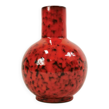 Modernist ceramic vase, Italy, 1960s.