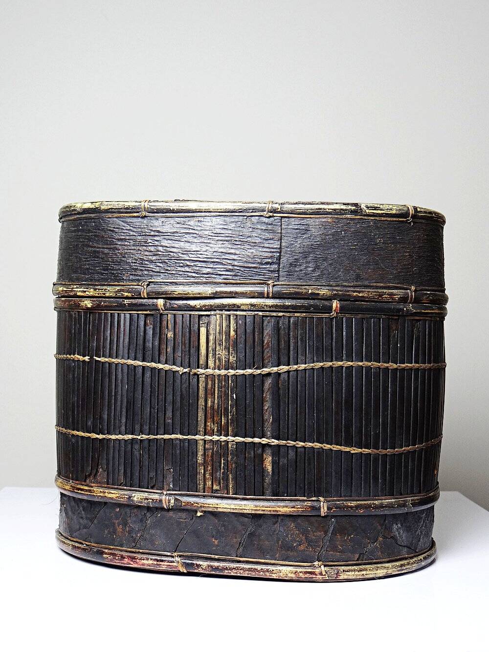 "Tampung" box, bamboo and leaf Indonesia, Lombok early 20th century