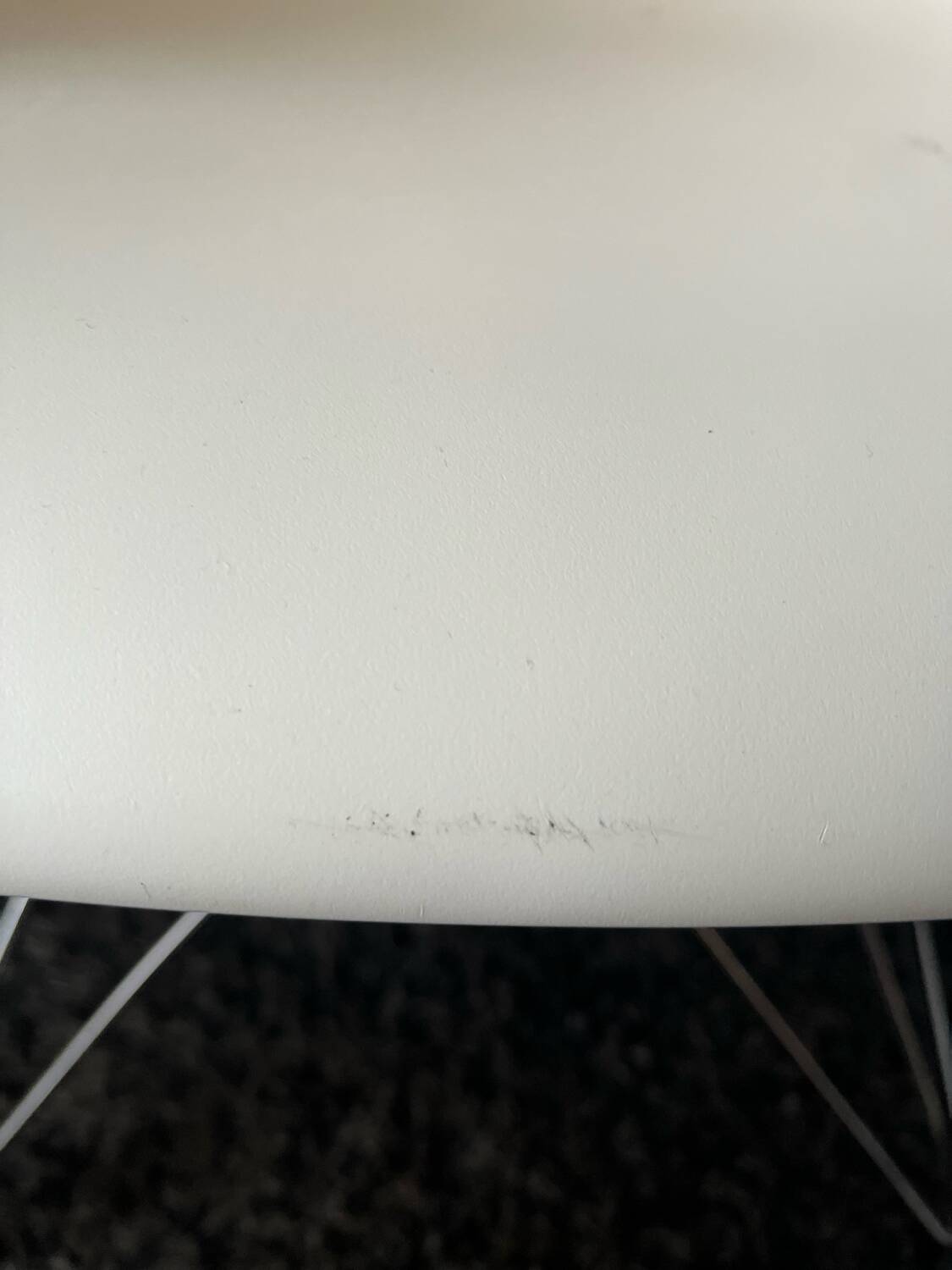 Vitra Chair - Eames Plastic Armchair DAR