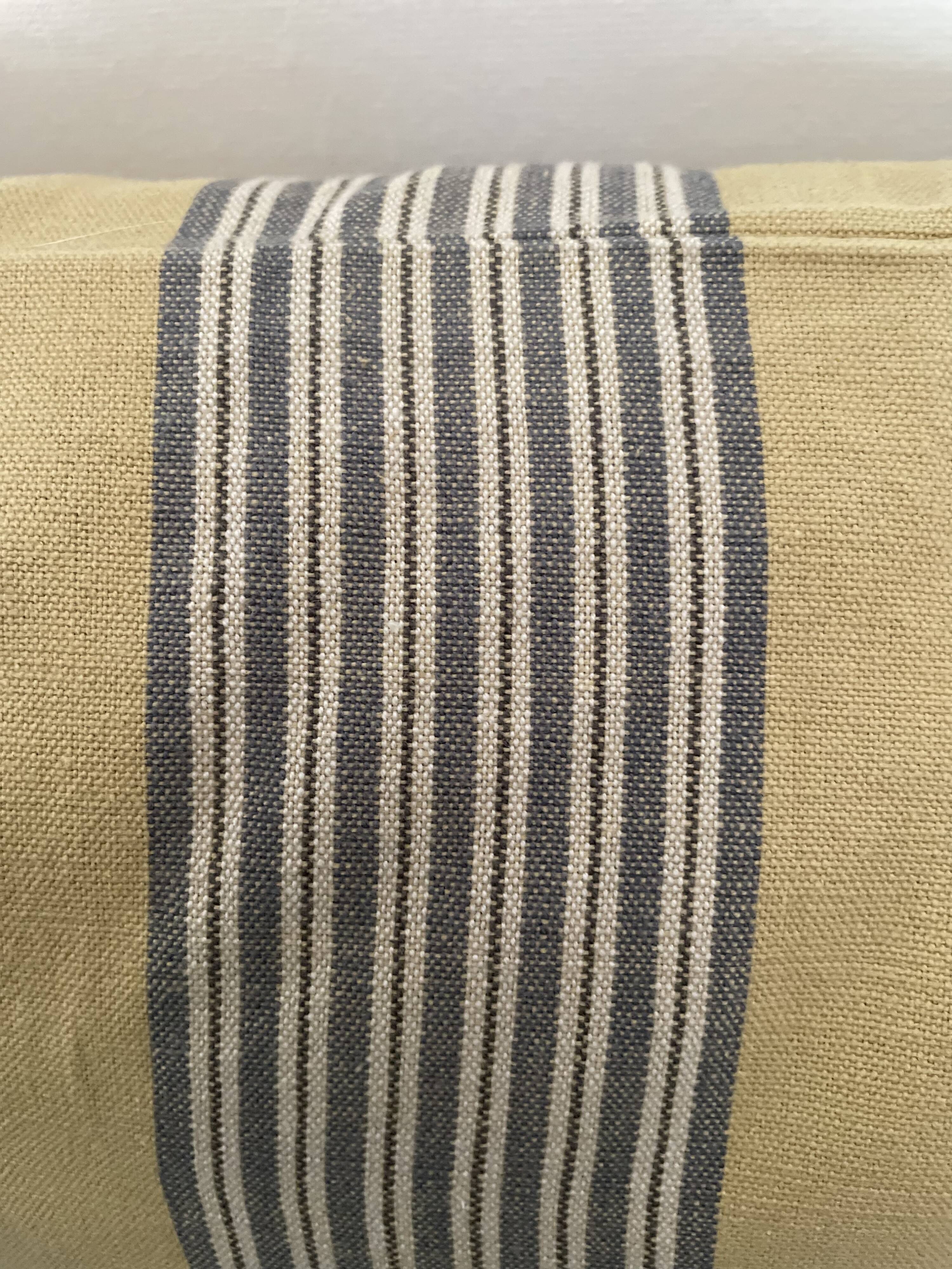 Coussin rayé