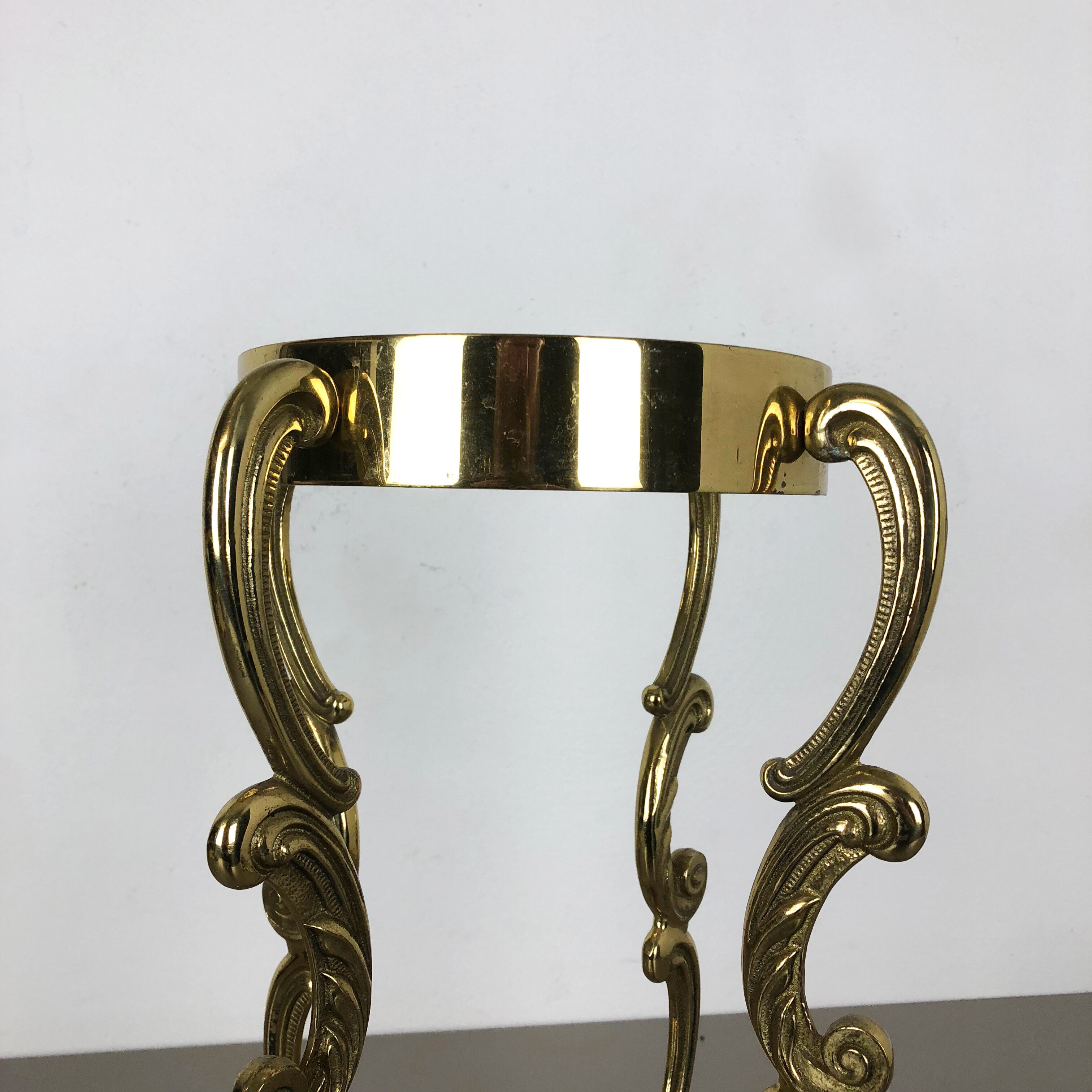 Hollywood Regency solid brass umbrella stand, Italy, 1970s