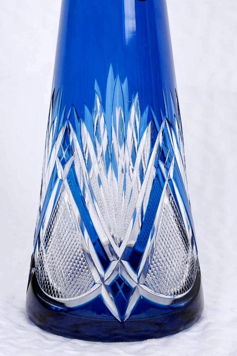 Wine carafe - cristallerie val saint-lambert - model: pyramid - period: 20th century