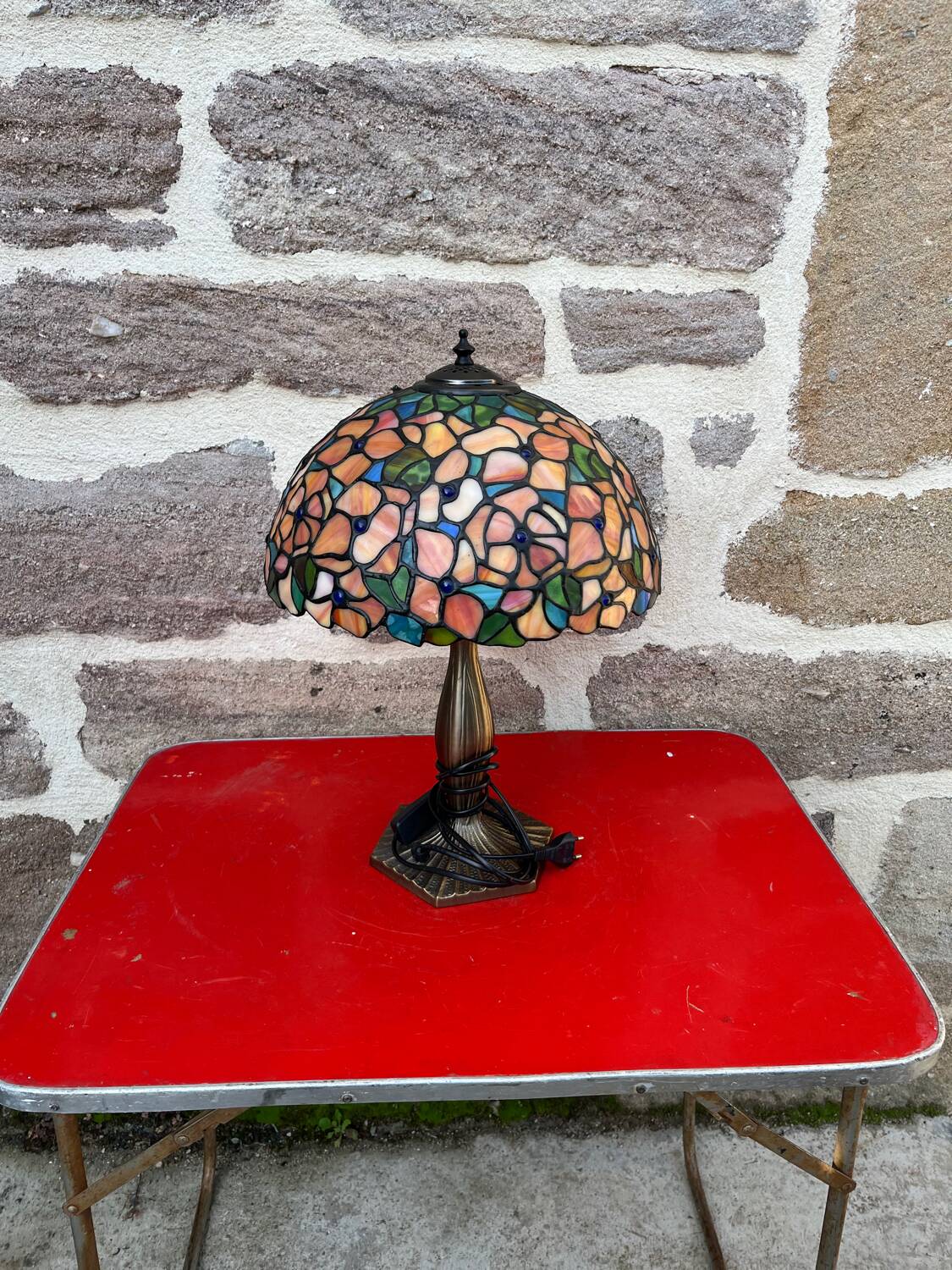 Tiffany lamp