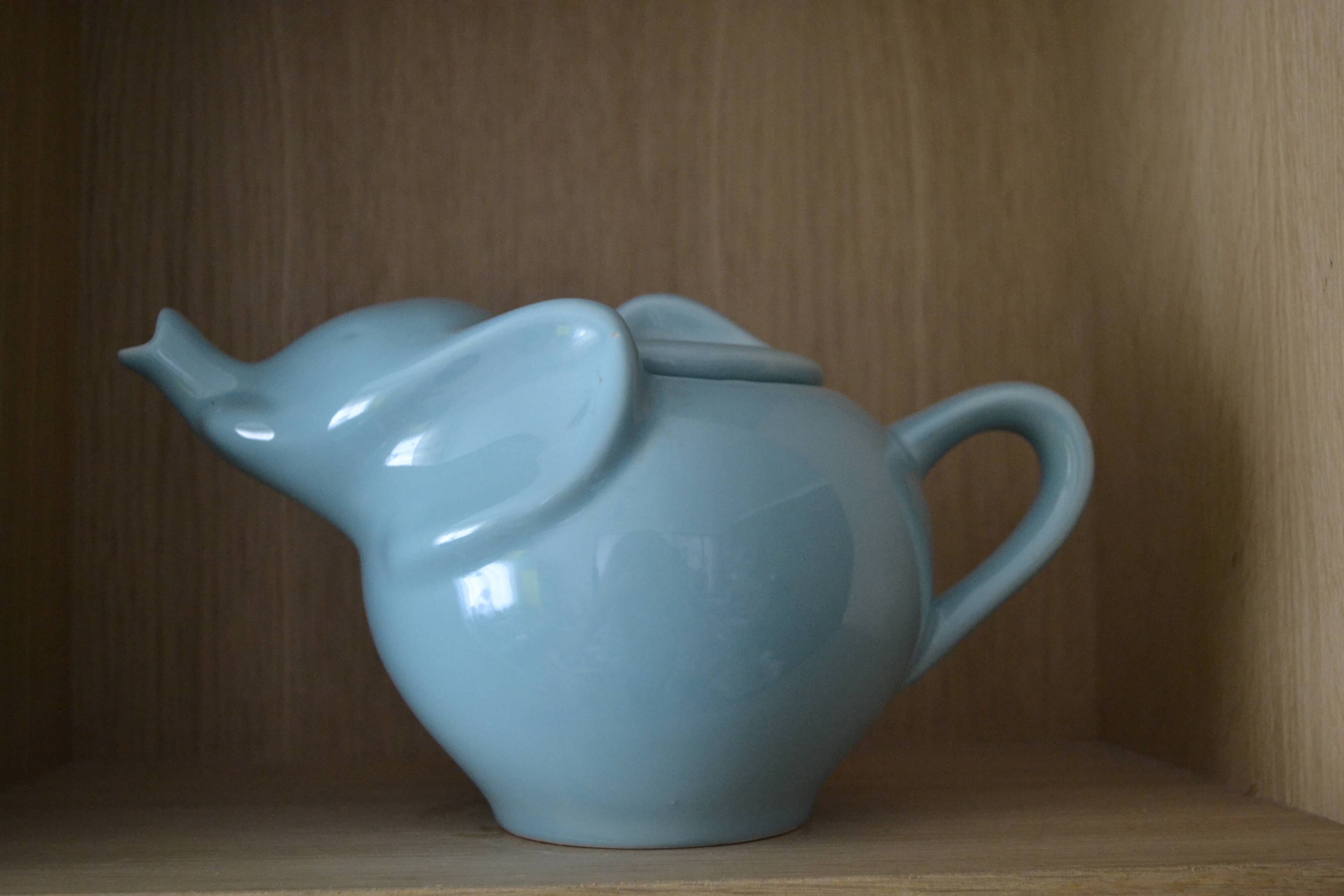 Elephant turquoise blue teapot (large model)