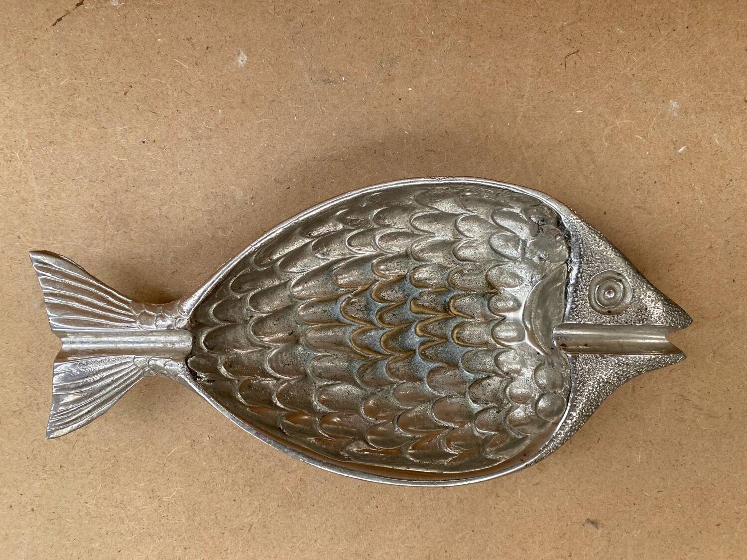 Antique vintage silver metal fish shape ashtray
