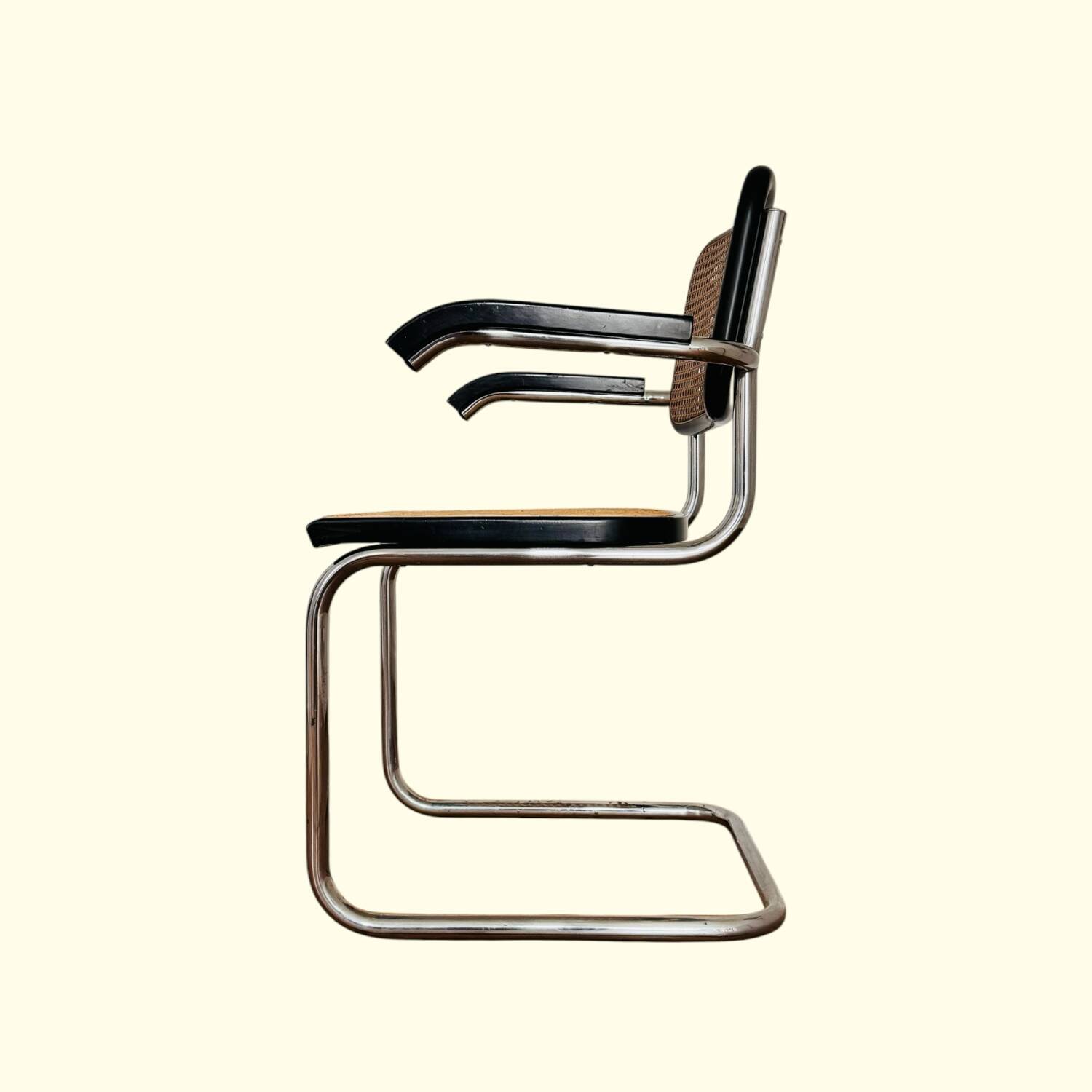 Pair of B64 armchairs with armrests Marcel Breuer