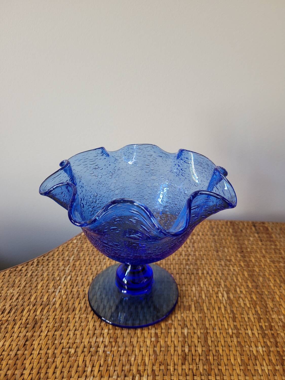 Biot bubble glass cup