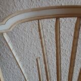 Nursing chair with iris pattern seat