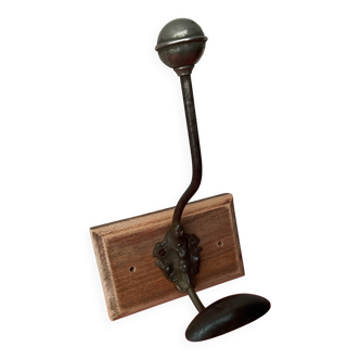Patère ancienne