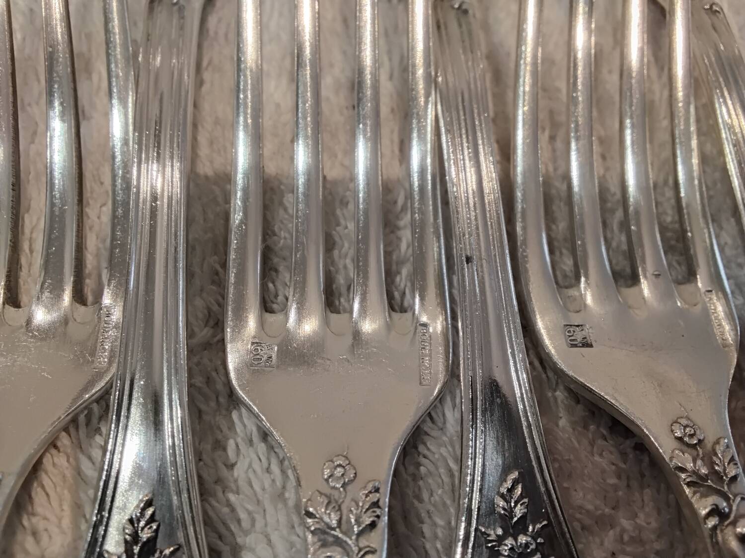12 silver-plated dessert forks, silversmith Boulenger, LXV semi-rich