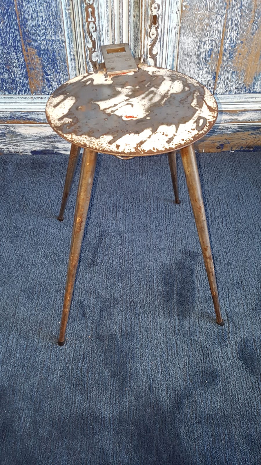 Industrial tabouret