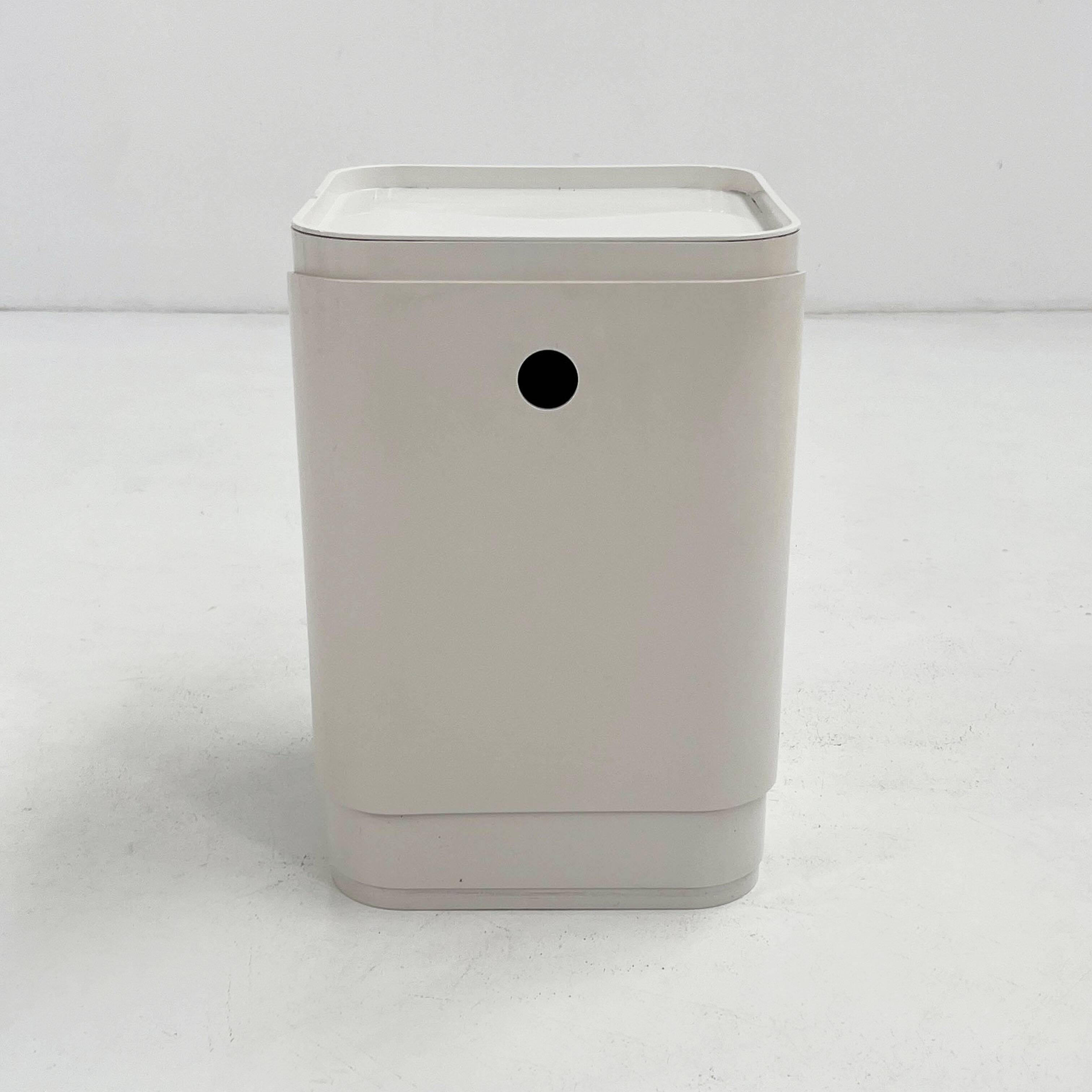 Storage furniture, laundry basket by Anna Castelli for Kartell, 1970