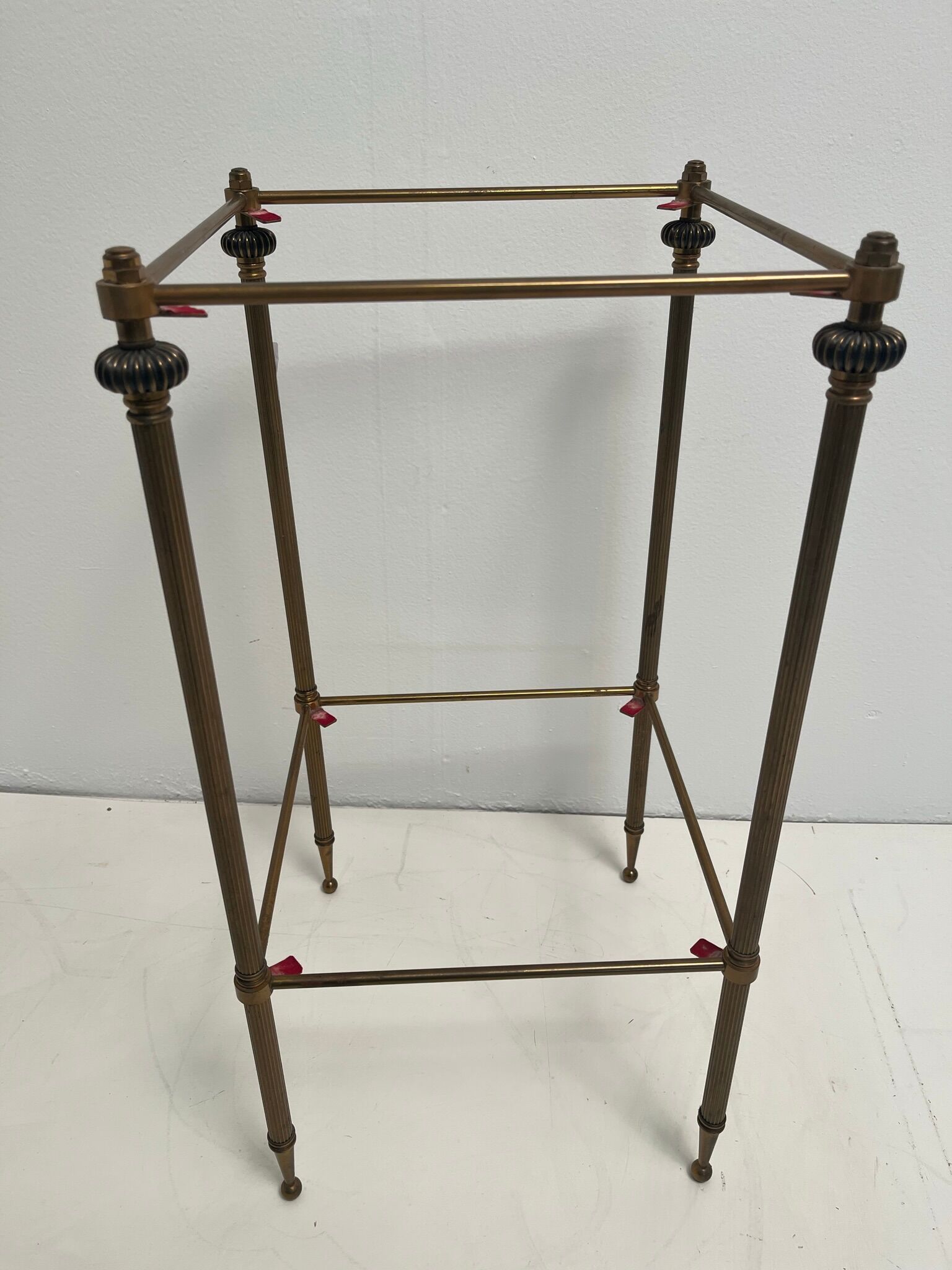 Vintage side table in white marble and brass year 60