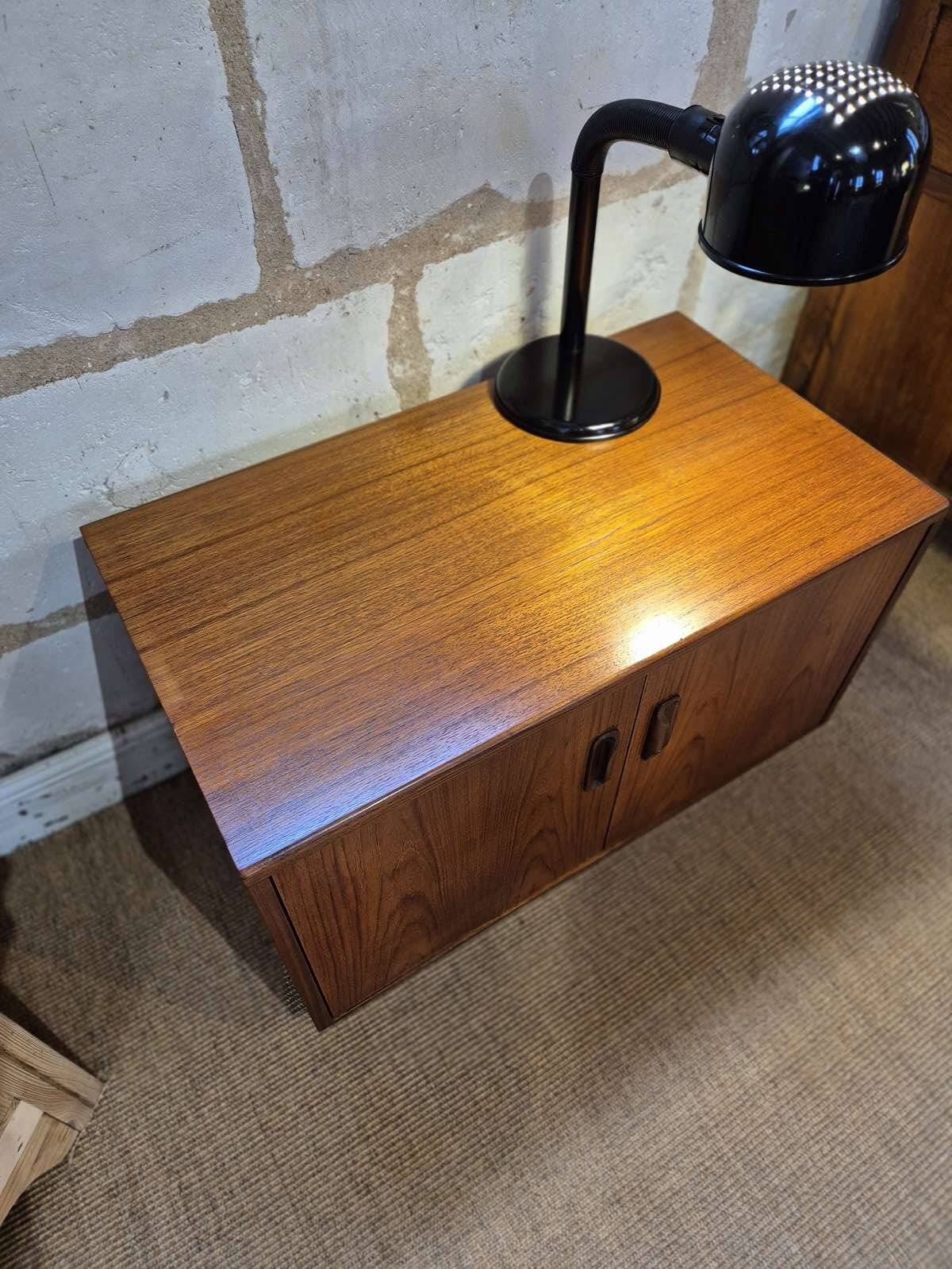 Buffet bas vintage GPLAN