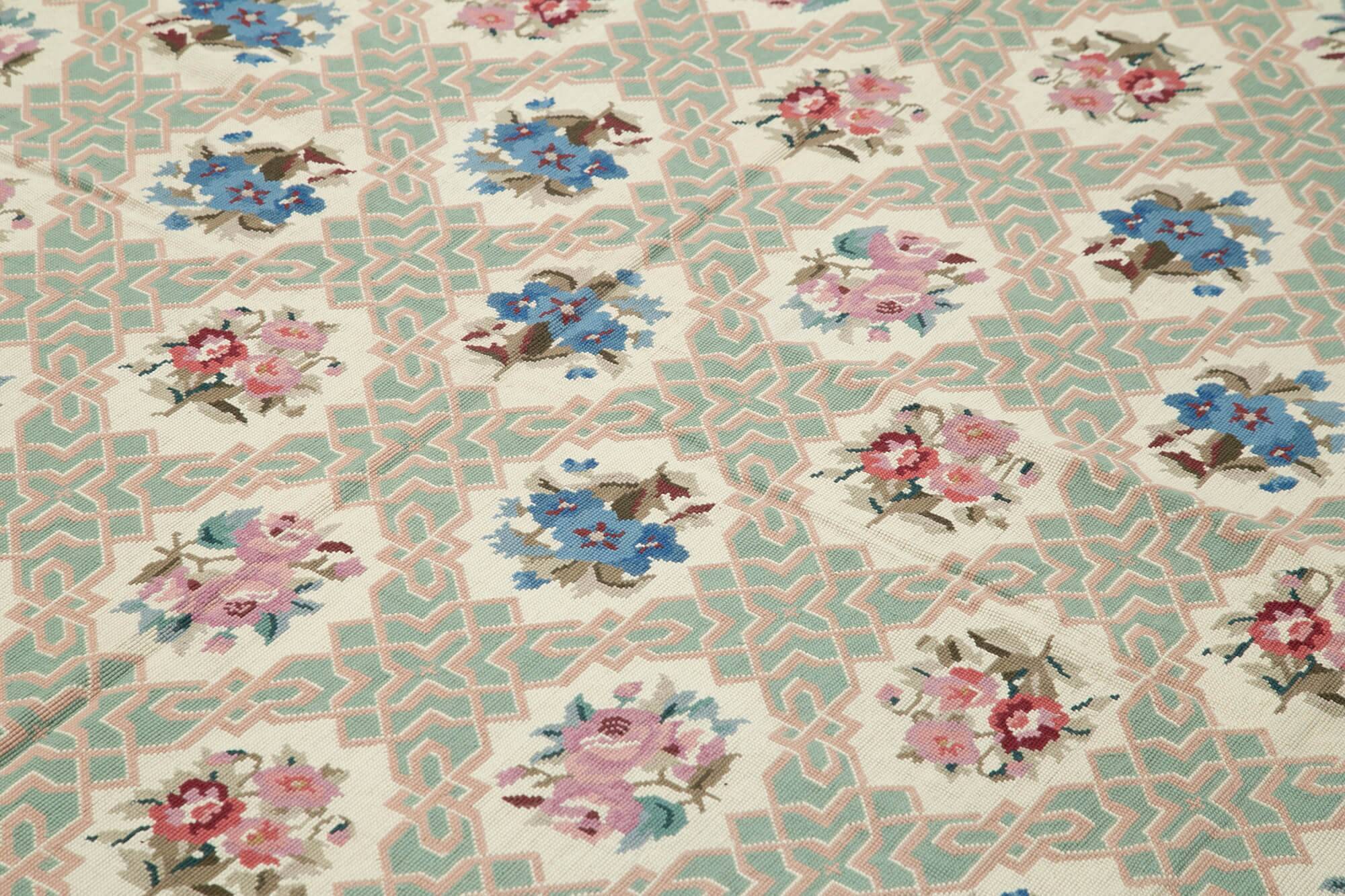 Handmade Vintage Flatweave Needlepoint Kilim 236 cm x 303 cm