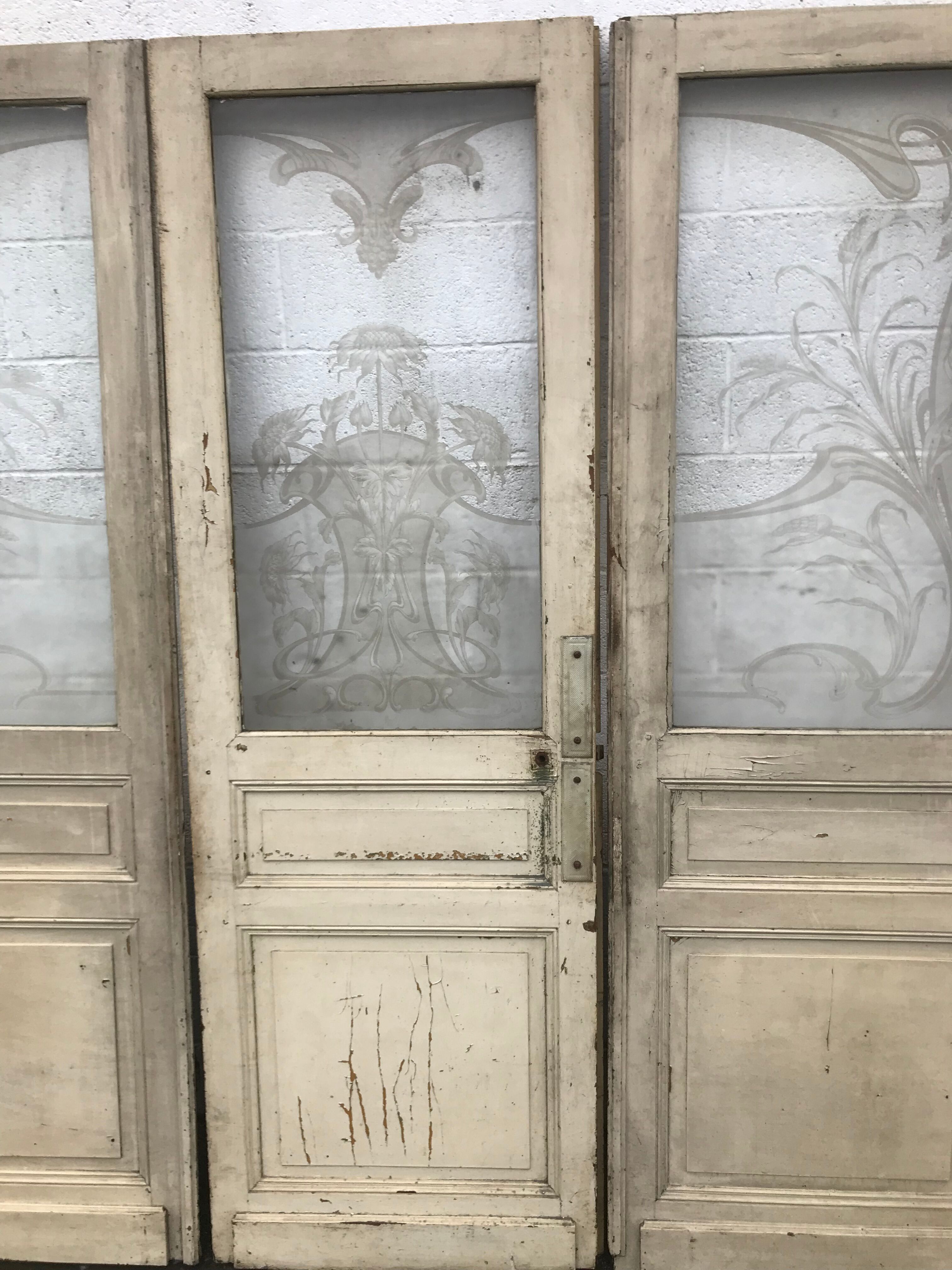 Three-door series engraved with acid