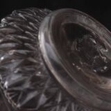 Carafe soufflée à la main et monogrammée F, France XIXe siècle