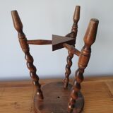 Tripod stool in turned wood (oak)