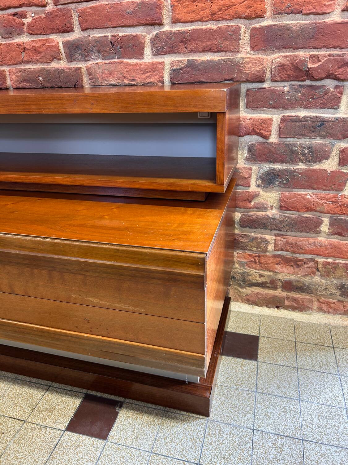 Pretty vintage Simat chest of drawers from the 70s