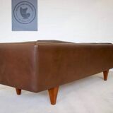 Vintage danish mid-century 3 person brown leather sofa by illum wikkelsø model v11