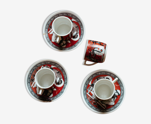 4 tasses à café et 3 soucoupes grecques, fait à la main
