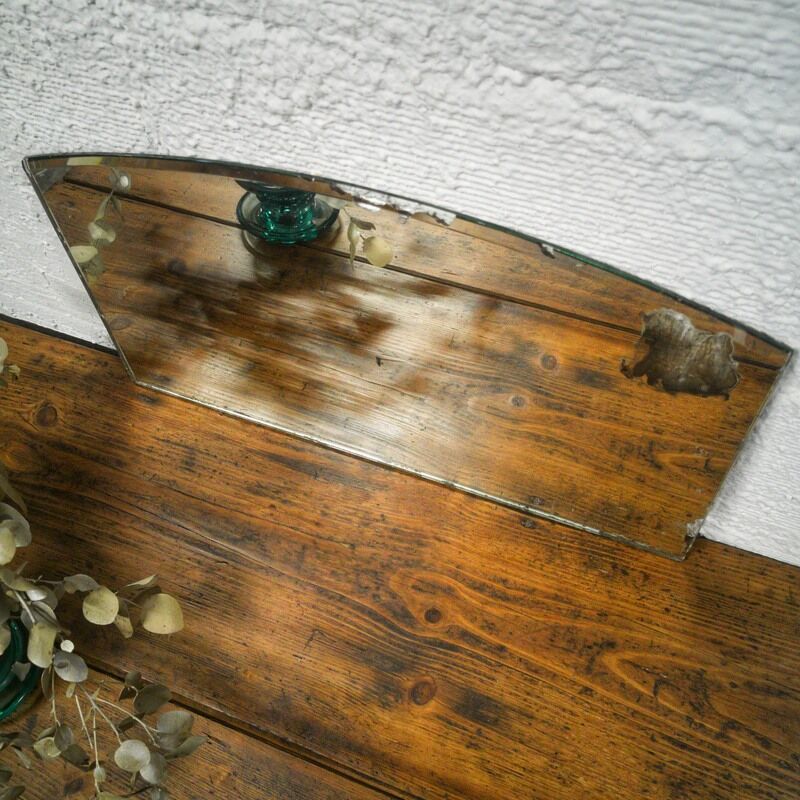 Beveled mirror 61x36cm