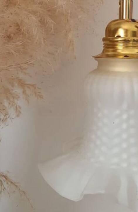 Vintage tulip-shaped portable lamp in frosted glass