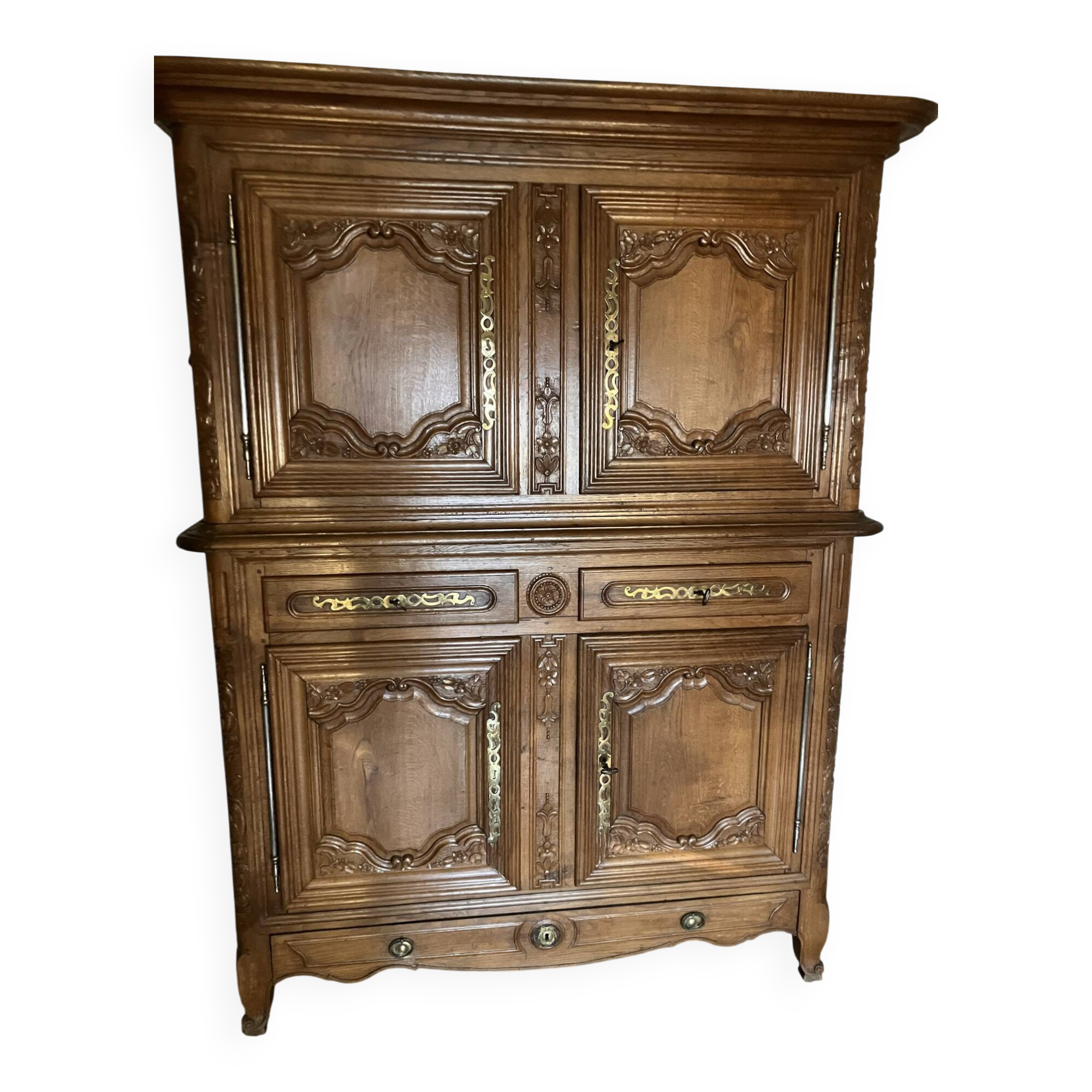 magnificent solid oak buffet from the late 19th century