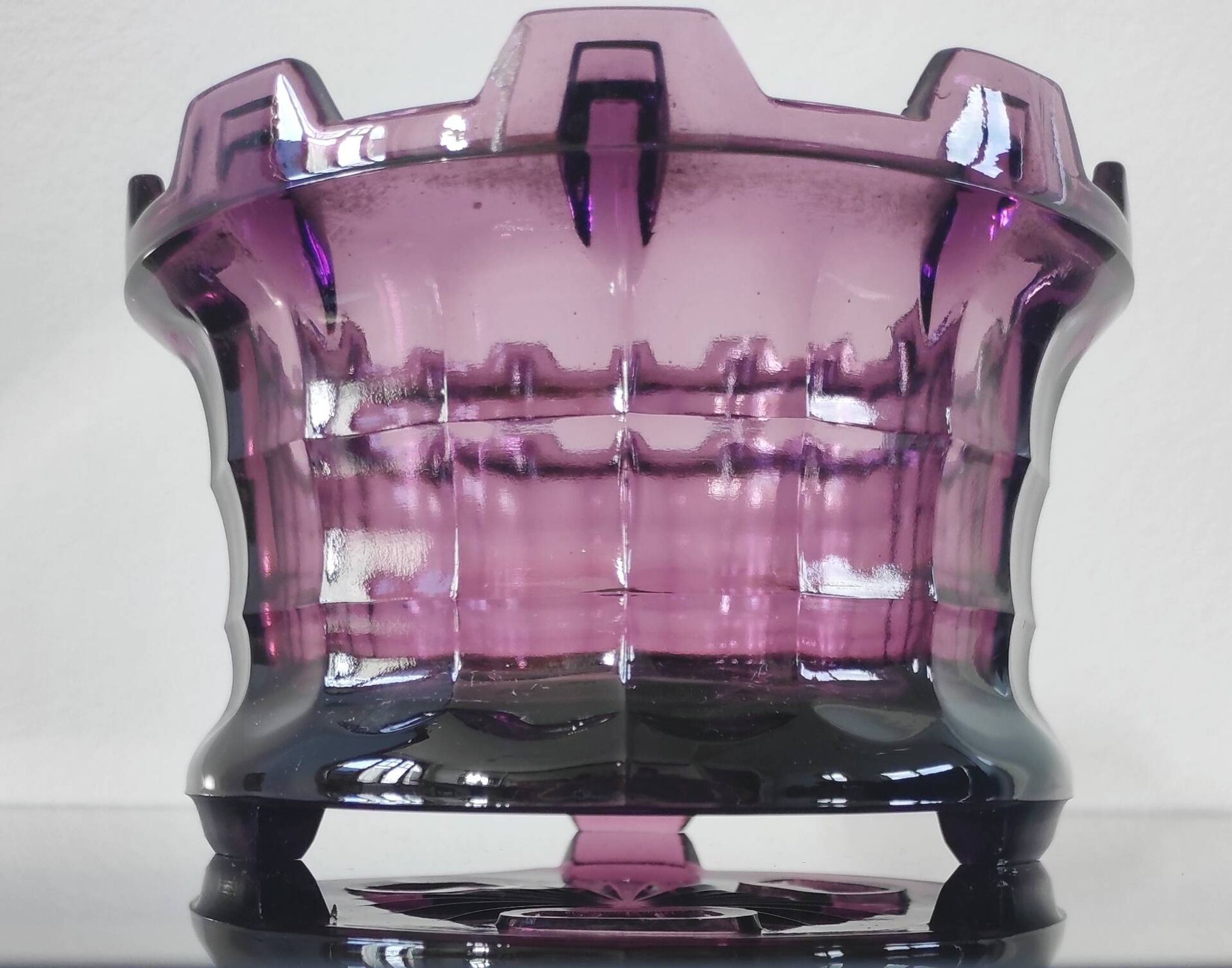 Cache-pot ou photophore brutaliste en verre