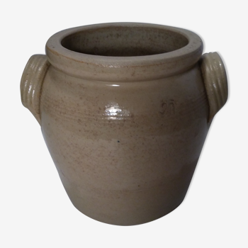 Enamelled sandstone pot