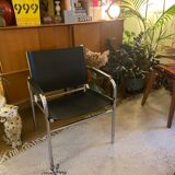 Tubular armchair and vintage skaï