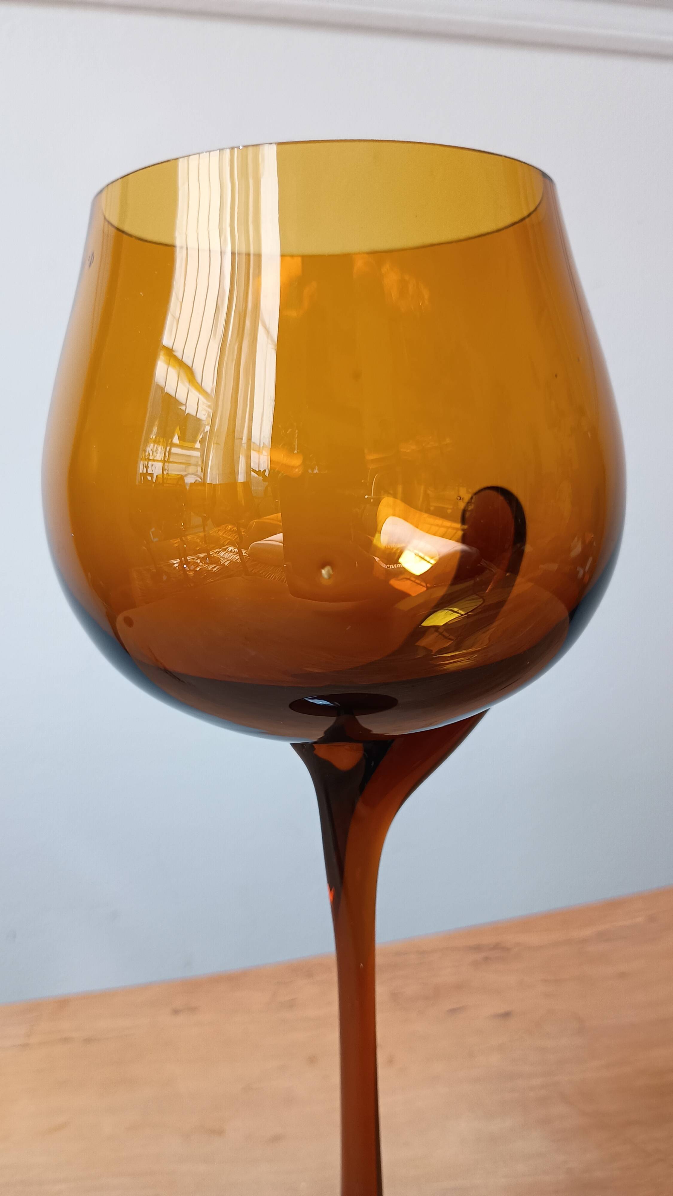 Verres à pieds design vintage