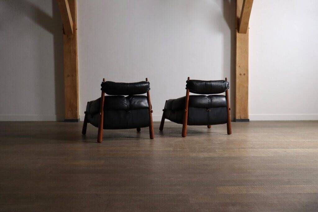 Percival Lafer MP-81 lounge chairs with ottoman in black leather, Brazil 1970s