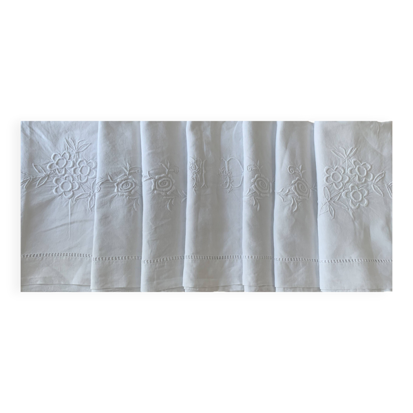 Drap Ancien - Initiales M.D. avec