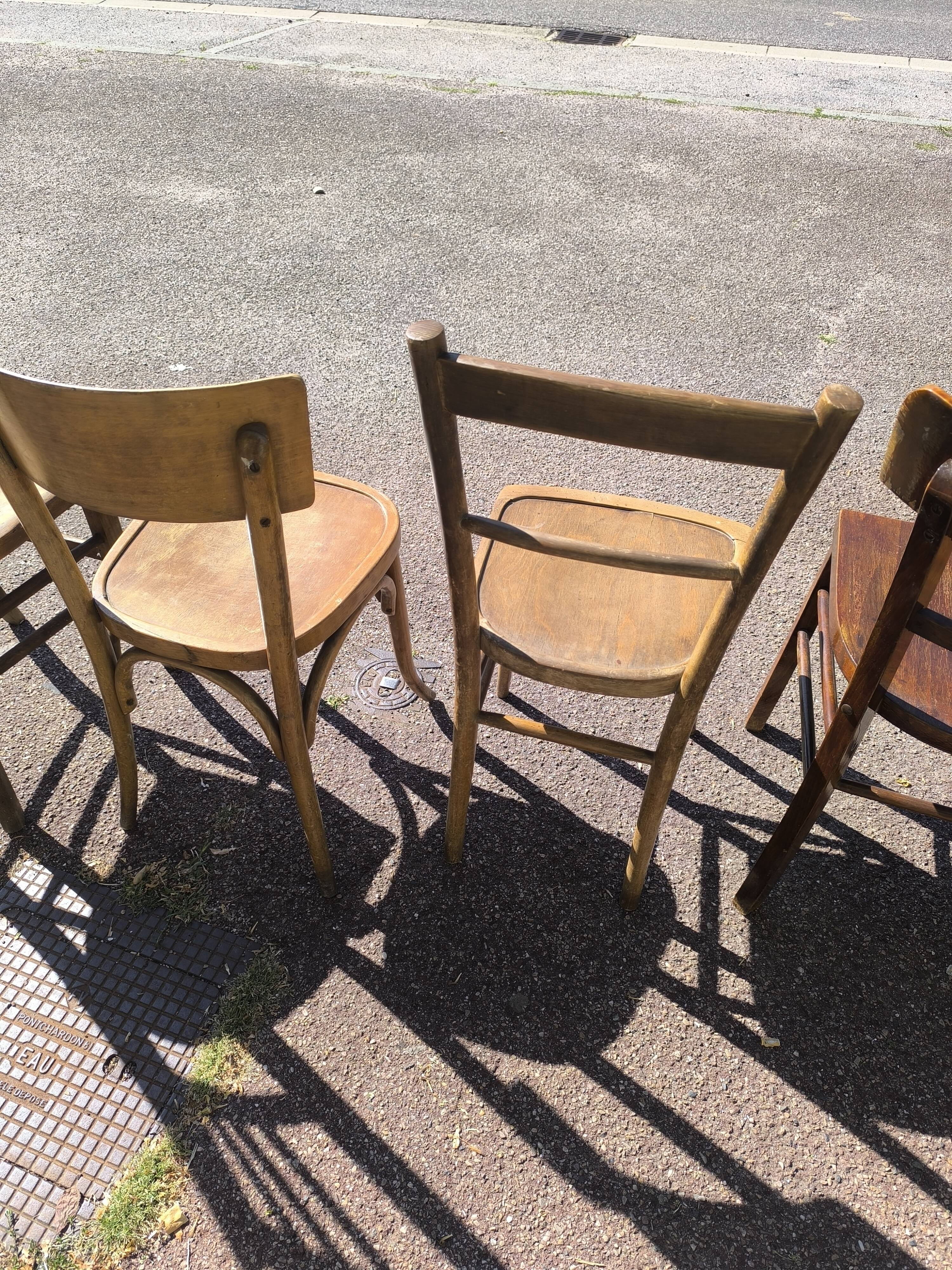Lot de 6 chaises de bistrot dépareillées bois