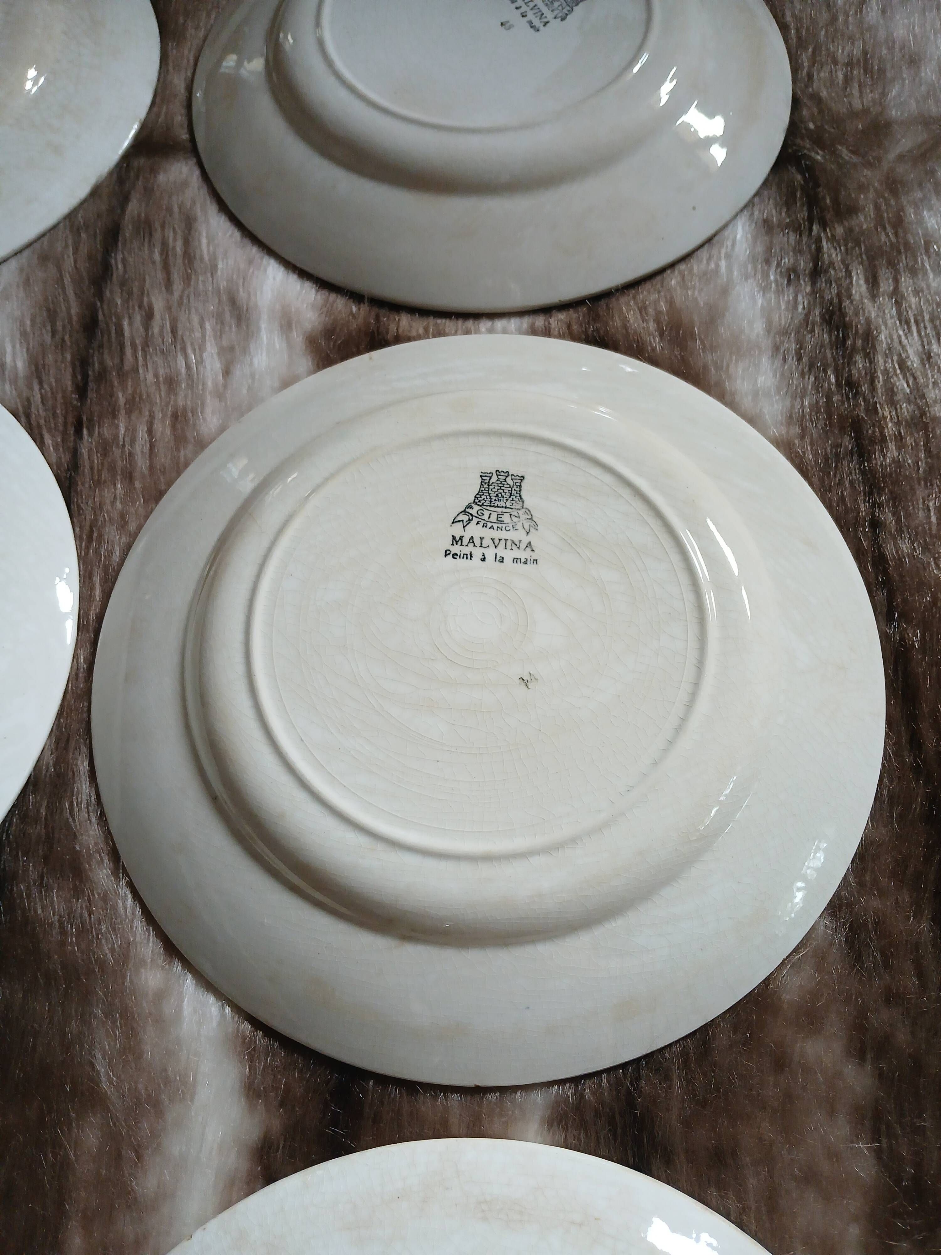 10 assiettes plates anciennes de Gien 