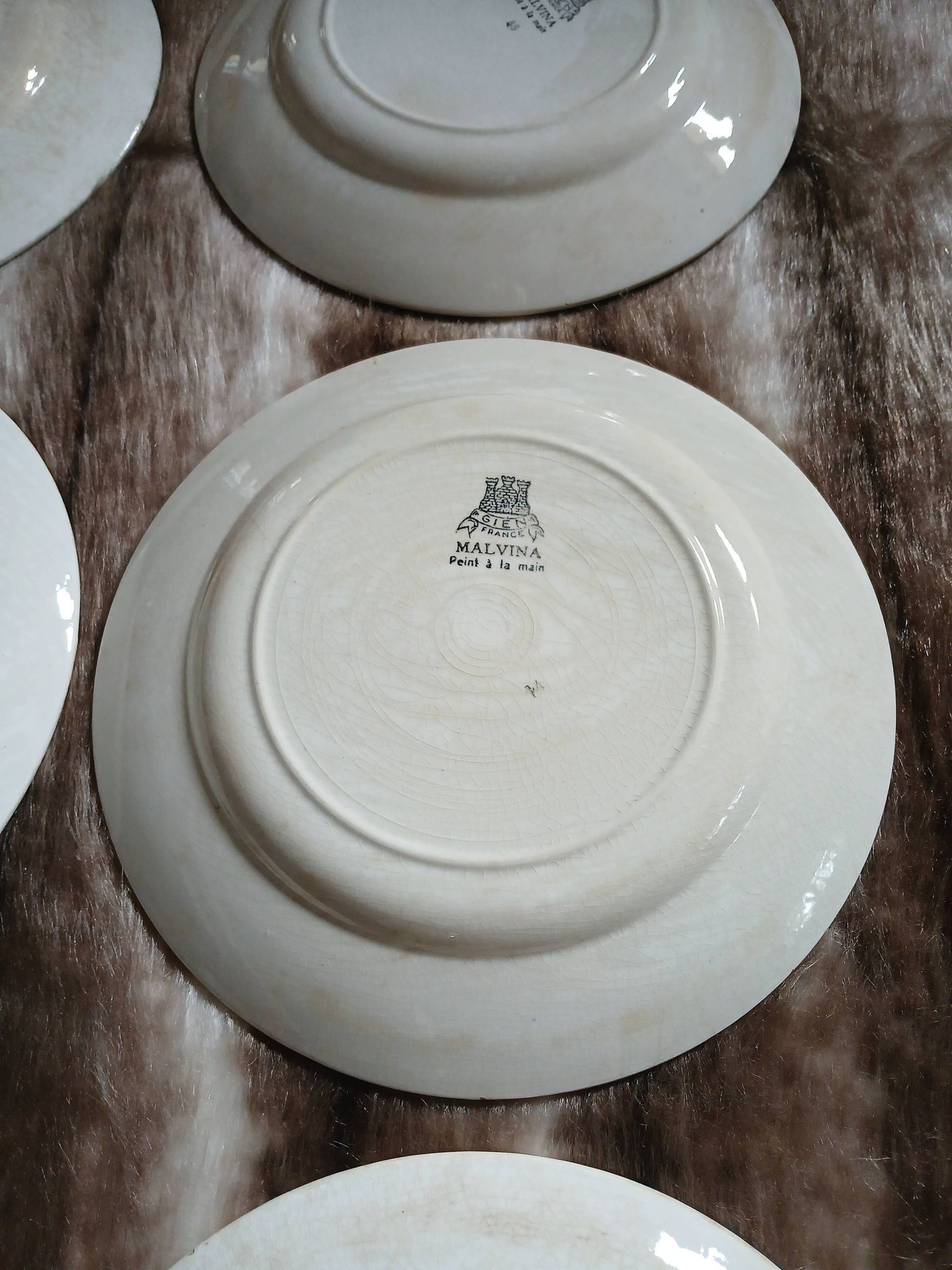 10 antique flat plates from Gien