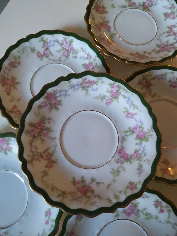 § saucers Sign Beauvais