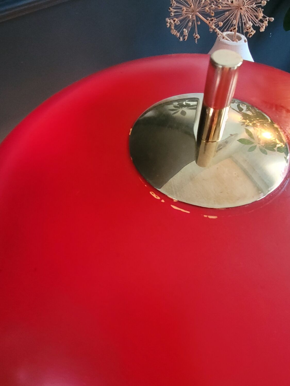 Vintage table lamp with bell shade and brass base